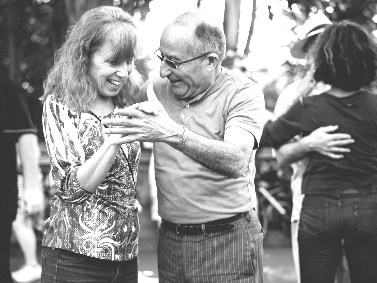 couple dancing